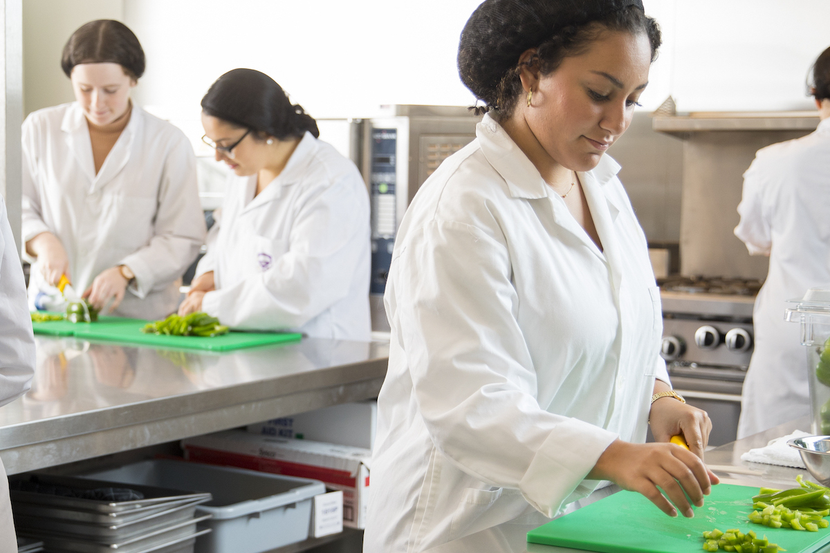 Foods and Nutrition students in kitchen